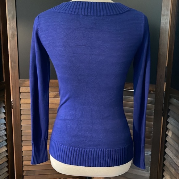 Active Basic V Neck Royal Blue Sweater - Picture 2 of 7